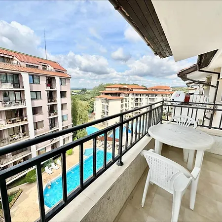 Lejlighedshotel Sunny Hills - Menada 3*